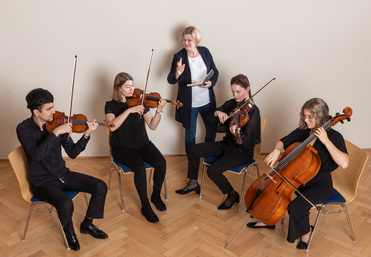 Foto: Streichquartett der BFSM Krumbach mit der Dozentin Sabine Reus Fotograf: Georg Drexel